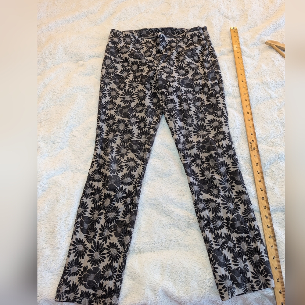 Free People cropped flower pants - sz6